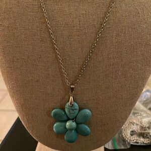 Silvertone chain with turquoise stones